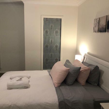 Apple House Tarneit North Daire Dış mekan fotoğraf