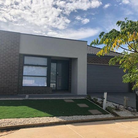 Apple House Tarneit North Daire Dış mekan fotoğraf